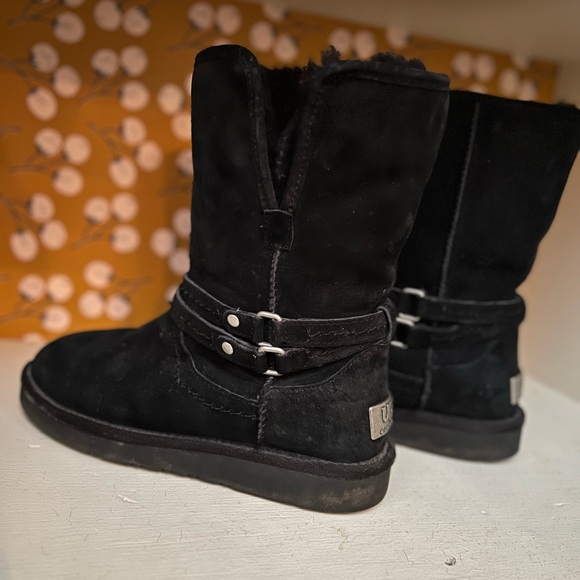 Ugg boots - Picture 3 of 4